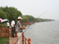 上海崇明島綠華鎮(zhèn)明珠湖垂釣場(chǎng)